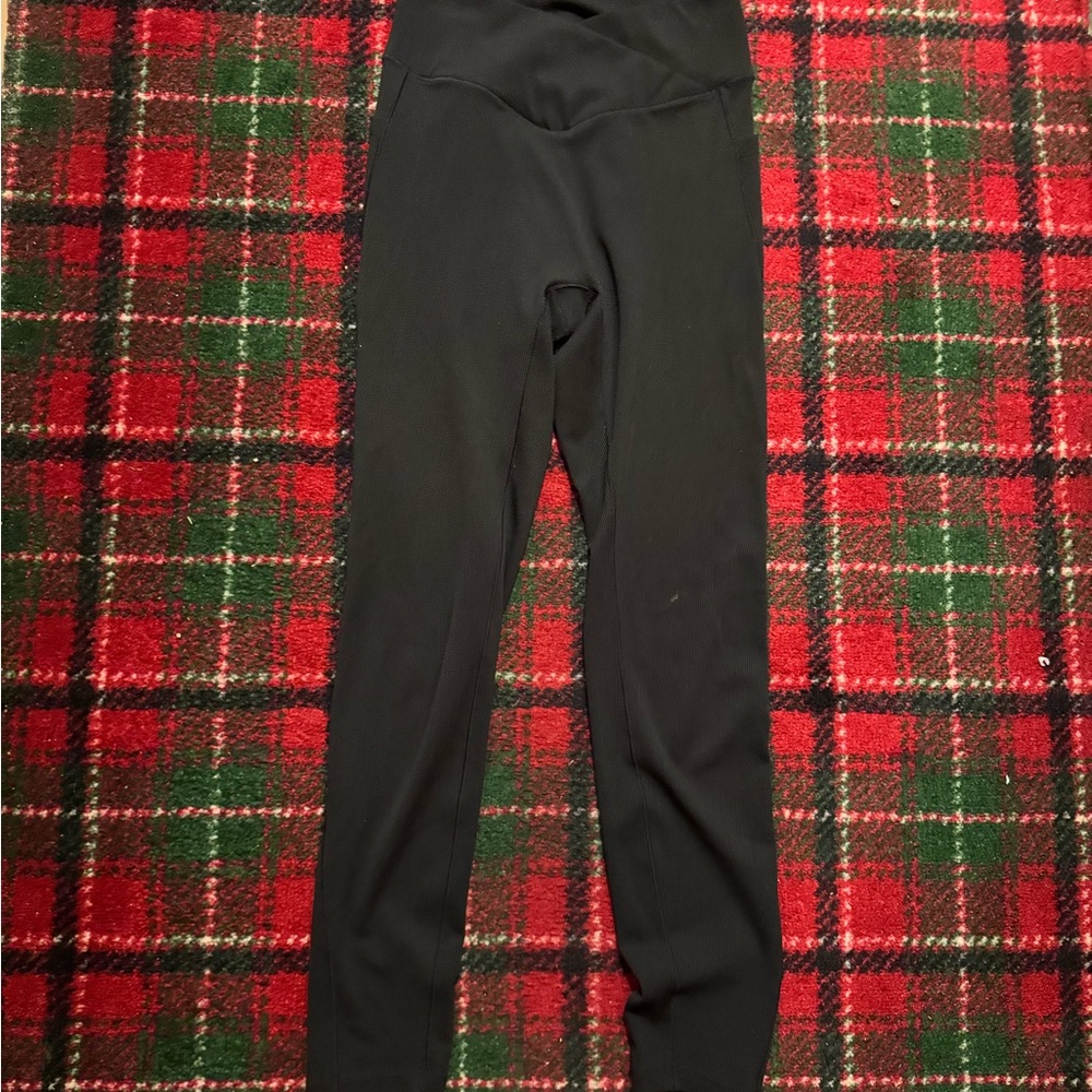 HALARA Black Ribbed Leggings with Brand Tab